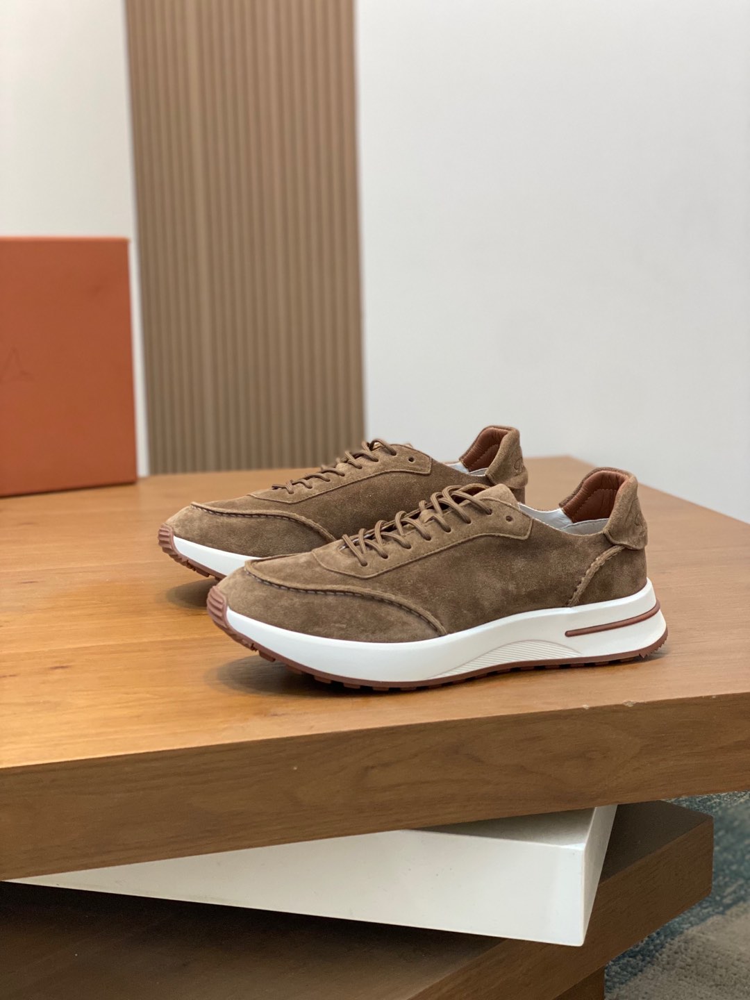 P800 Loro Piana - Nuoyu Pia Classic Joggers Men's Lace-up Casual Shoes Sneakers High-quality lightweight and comfortable fabrics outdoor leisure can be color-coordinated young and energetic with 3M reflective design with sportswear or casual suits are superb!Size: 39-44 (38, 45, 46, 47 can be customized)