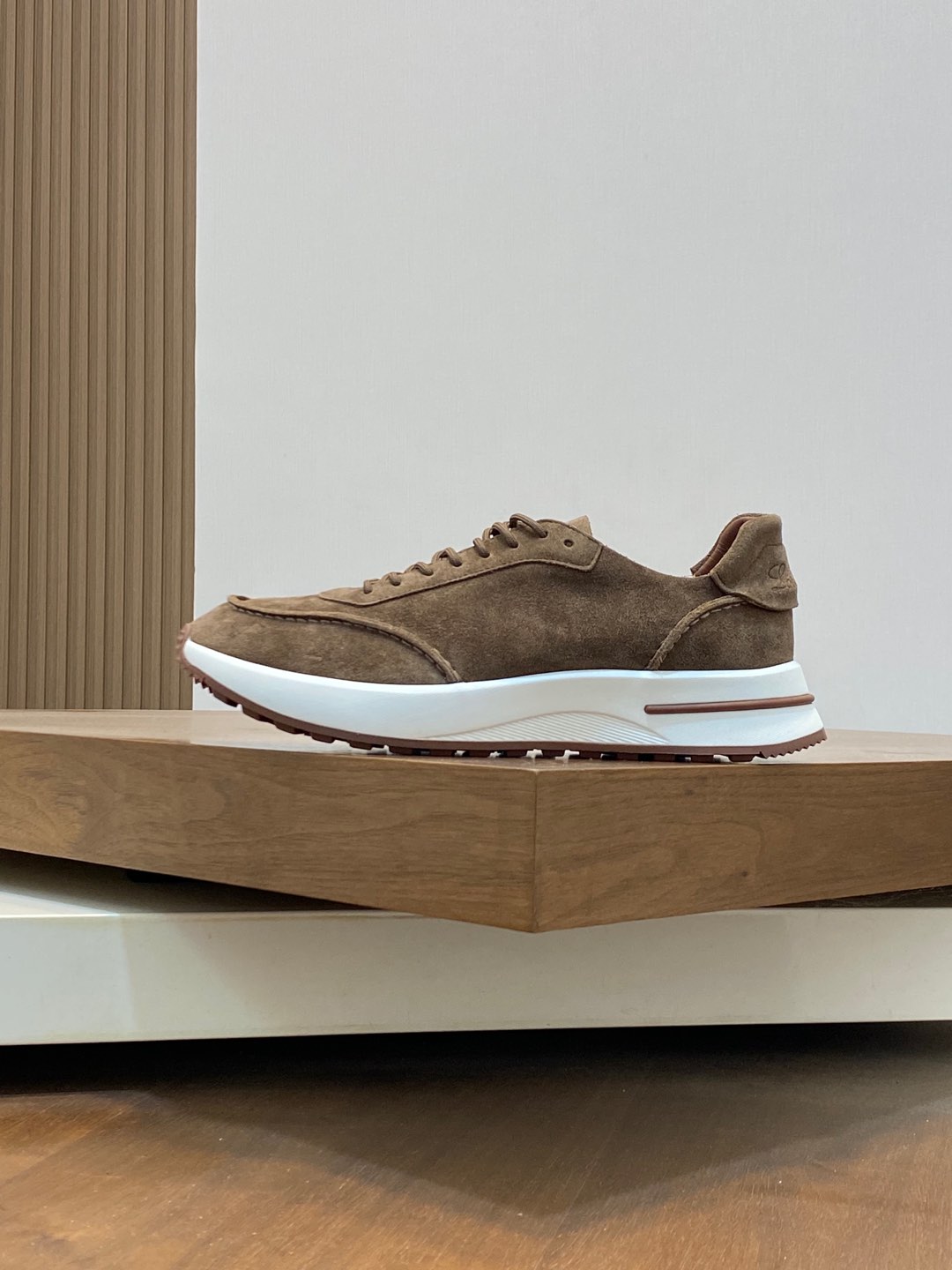 P800 Loro Piana - Nuoyu Pia Classic Joggers Men's Lace-up Casual Shoes Sneakers High-quality lightweight and comfortable fabrics outdoor leisure can be color-coordinated young and energetic with 3M reflective design with sportswear or casual suits are superb!Size: 39-44 (38, 45, 46, 47 can be customized)