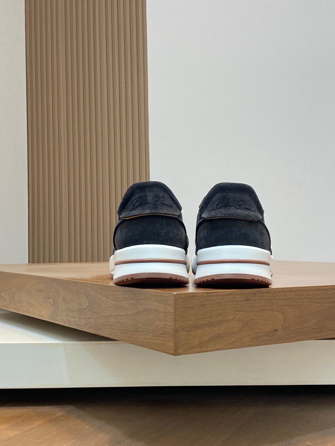 P800 Loro Piana - Nuoyu Pia Classic Joggers Men's Lace-up Casual Shoes Sneakers High-quality lightweight and comfortable fabrics outdoor leisure can be color-coordinated young and energetic with 3M reflective design with sportswear or casual suits are superb!Size: 39-44 (38, 45, 46, 47 can be customized)