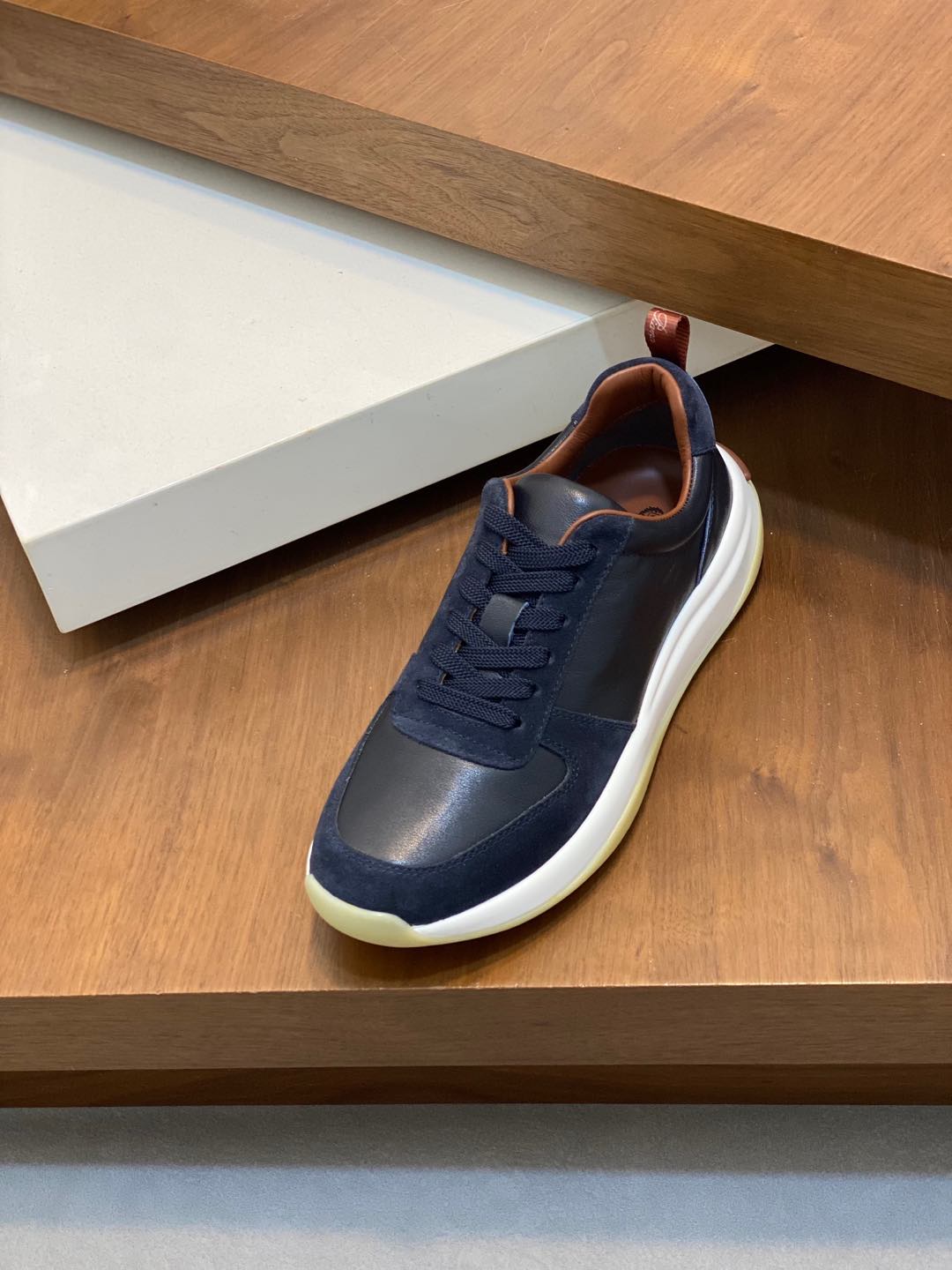 P800 Loro Piana - Nuoyu Pia Classic Joggers Men's Lace-up Casual Shoes Sneakers High-quality lightweight and comfortable fabrics outdoor leisure can be color-coordinated young and energetic with 3M reflective design with sportswear or casual suits are superb!Size: 39-44 (38, 45, 46, 47 can be customized)