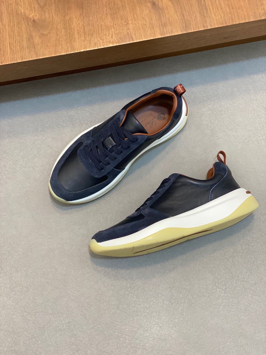 P800 Loro Piana - Nuoyu Pia Classic Joggers Men's Lace-up Casual Shoes Sneakers High-quality lightweight and comfortable fabrics outdoor leisure can be color-coordinated young and energetic with 3M reflective design with sportswear or casual suits are superb!Size: 39-44 (38, 45, 46, 47 can be customized)