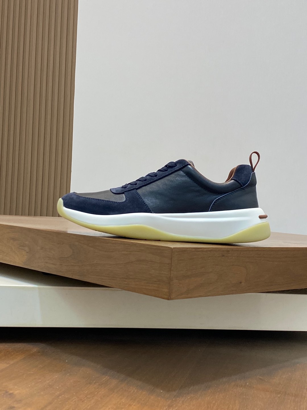 P800 Loro Piana - Nuoyu Pia Classic Joggers Men's Lace-up Casual Shoes Sneakers High-quality lightweight and comfortable fabrics outdoor leisure can be color-coordinated young and energetic with 3M reflective design with sportswear or casual suits are superb!Size: 39-44 (38, 45, 46, 47 can be customized)