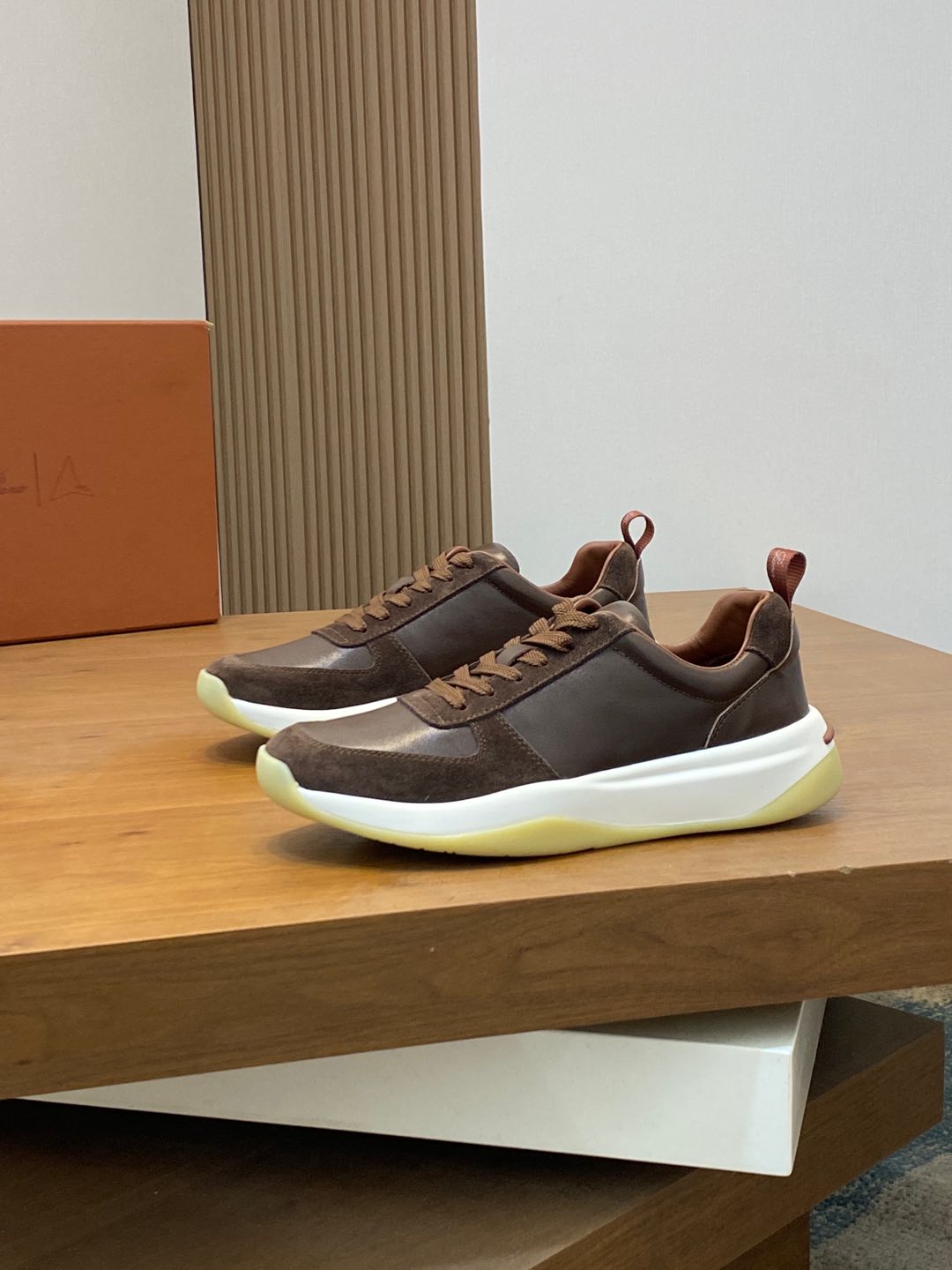 P800 Loro Piana - Nuoyu Pia Classic Joggers Men's Lace-up Casual Shoes Sneakers High-quality lightweight and comfortable fabrics outdoor leisure can be color-coordinated young and energetic with 3M reflective design with sportswear or casual suits are superb!Size: 39-44 (38, 45, 46, 47 can be customized)