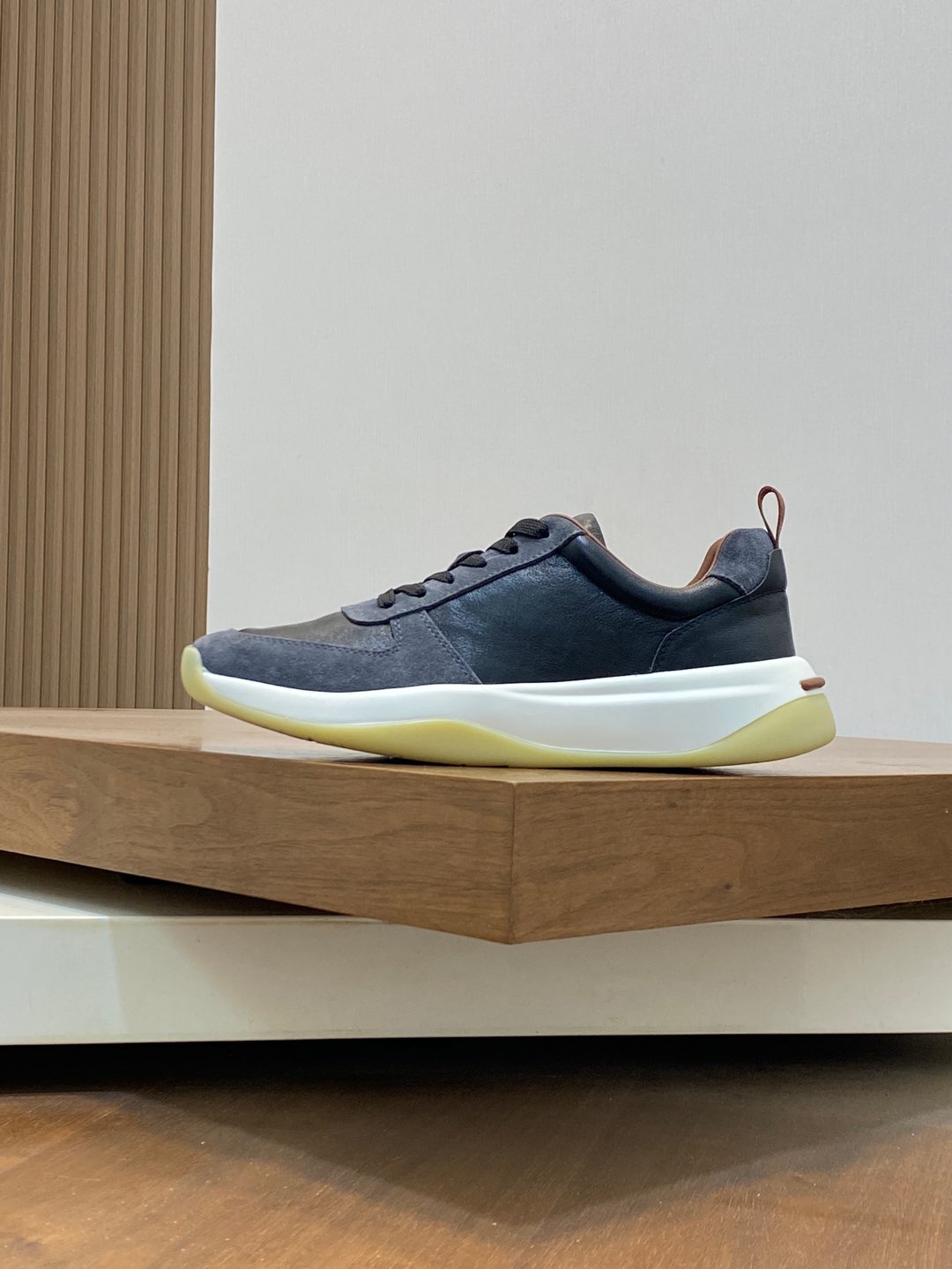P800 Loro Piana - Nuoyu Pia Classic Joggers Men's Lace-up Casual Shoes Sneakers High-quality lightweight and comfortable fabrics outdoor leisure can be color-coordinated young and energetic with 3M reflective design with sportswear or casual suits are superb!Size: 39-44 (38, 45, 46, 47 can be customized)