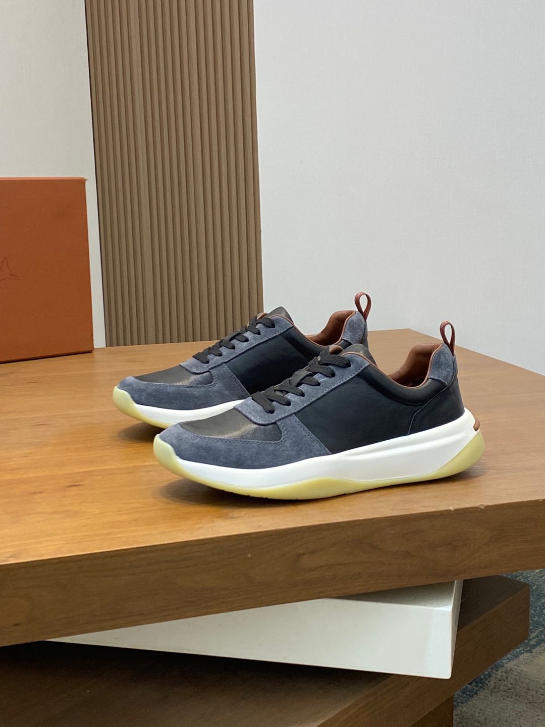 P800 Loro Piana - Nuoyu Pia Classic Joggers Men's Lace-up Casual Shoes Sneakers High-quality lightweight and comfortable fabrics outdoor leisure can be color-coordinated young and energetic with 3M reflective design with sportswear or casual suits are superb!Size: 39-44 (38, 45, 46, 47 can be customized)
