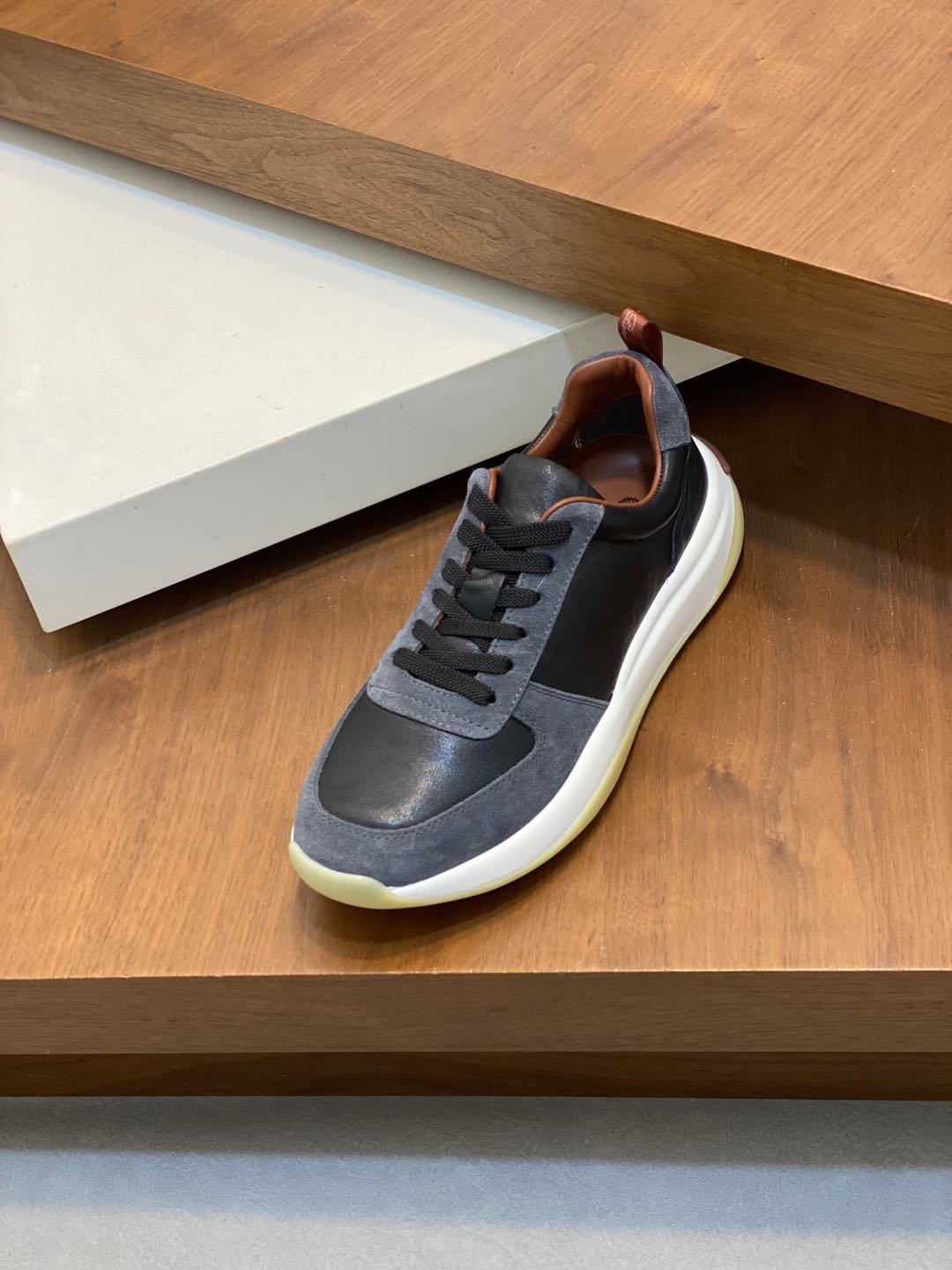 P800 Loro Piana - Nuoyu Pia Classic Joggers Men's Lace-up Casual Shoes Sneakers High-quality lightweight and comfortable fabrics outdoor leisure can be color-coordinated young and energetic with 3M reflective design with sportswear or casual suits are superb!Size: 39-44 (38, 45, 46, 47 can be customized)