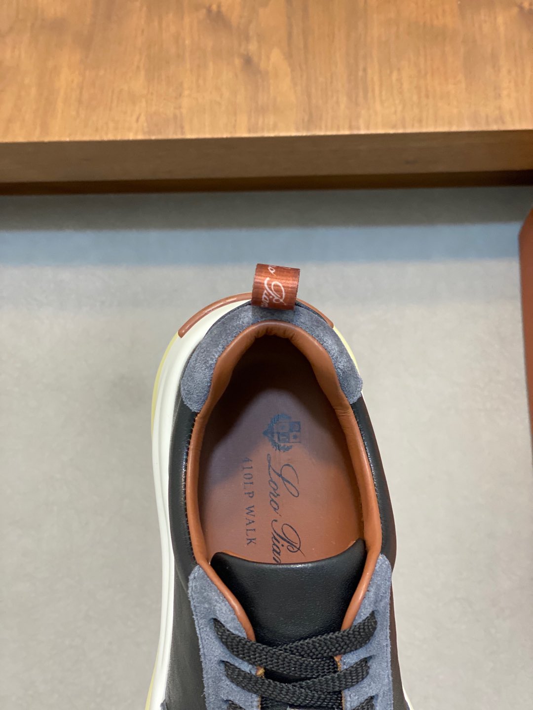 P800 Loro Piana - Nuoyu Pia Classic Joggers Men's Lace-up Casual Shoes Sneakers High-quality lightweight and comfortable fabrics outdoor leisure can be color-coordinated young and energetic with 3M reflective design with sportswear or casual suits are superb!Size: 39-44 (38, 45, 46, 47 can be customized)