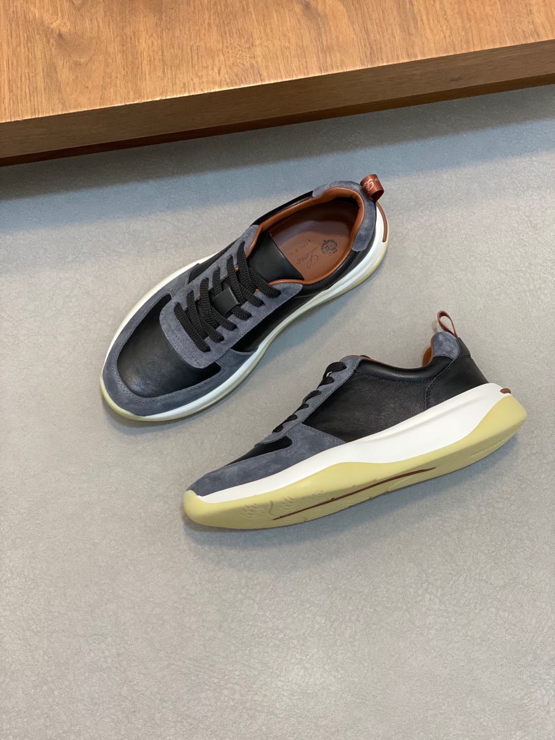 P800 Loro Piana - Nuoyu Pia Classic Joggers Men's Lace-up Casual Shoes Sneakers High-quality lightweight and comfortable fabrics outdoor leisure can be color-coordinated young and energetic with 3M reflective design with sportswear or casual suits are superb!Size: 39-44 (38, 45, 46, 47 can be customized)