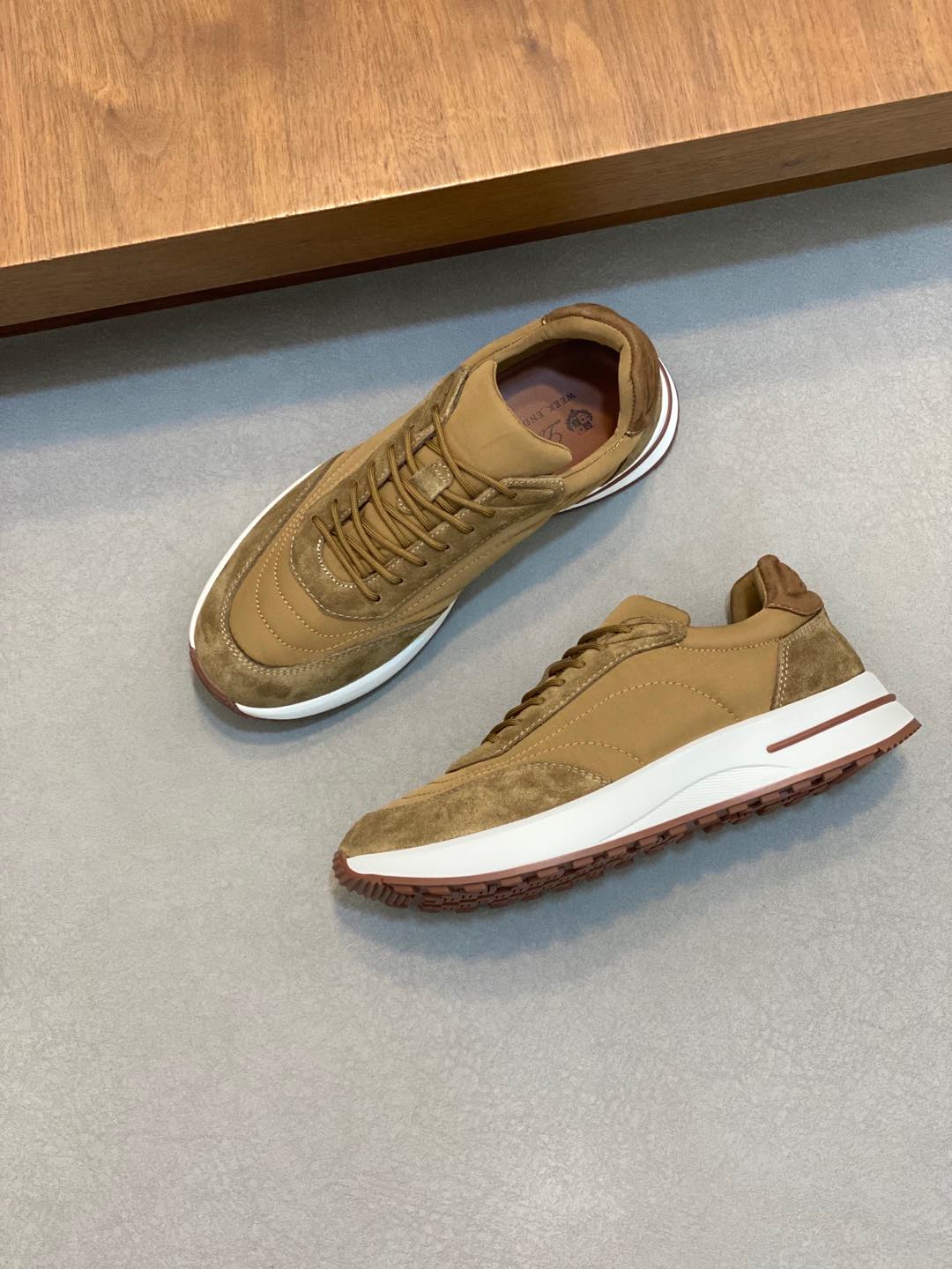 P800 Loro Piana - Nuoyu Pia Classic Joggers Men's Lace-up Casual Shoes Sneakers High-quality lightweight and comfortable fabrics outdoor leisure can be color-coordinated young and energetic with 3M reflective design with sportswear or casual suits are superb!Size: 39-44 (38, 45, 46, 47 can be customized)