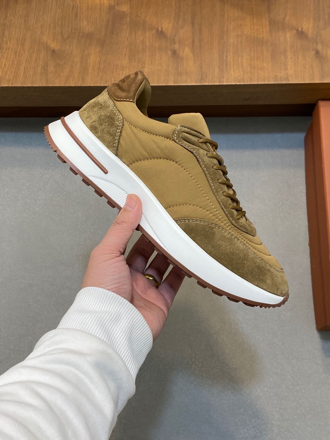P800 Loro Piana - Nuoyu Pia Classic Joggers Men's Lace-up Casual Shoes Sneakers High-quality lightweight and comfortable fabrics outdoor leisure can be color-coordinated young and energetic with 3M reflective design with sportswear or casual suits are superb!Size: 39-44 (38, 45, 46, 47 can be customized)