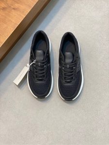 P840 Givenchy 1 Men's Thick Bottomed Height Increasing Casual Sneakers Upper made of high quality calfskin leather spliced with breathable fabric! On the foot effect handsome and stylish 4CM height increase to enhance the atmosphere of the shoes body color collision splicing design decorated with 4G LOGO logo and three-dimensional GIVENCHY logo lightweight TPU foam outsole foot feeling lightweight and comfortable!