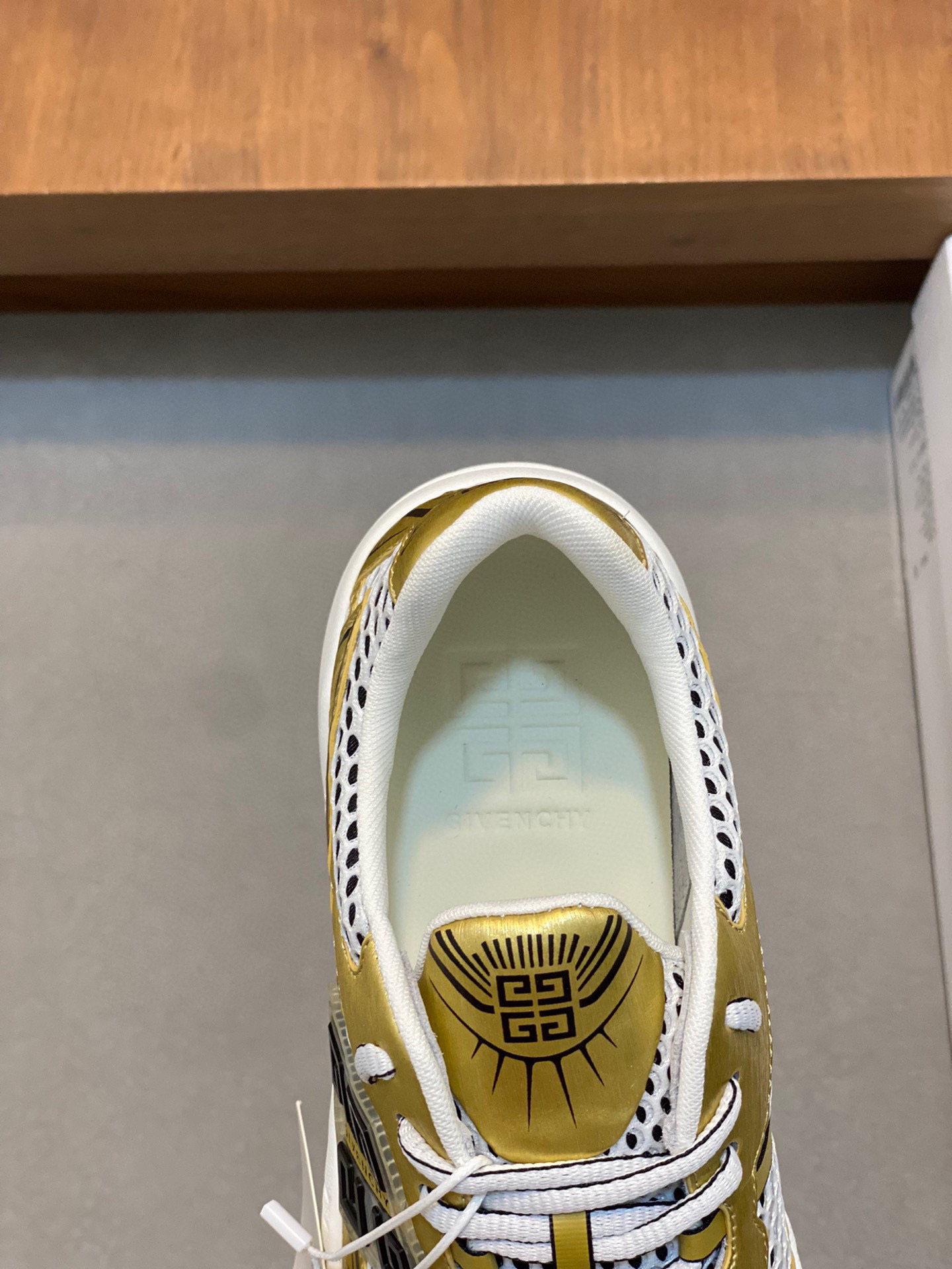 图片[7]-P840 Givenchy 1男士厚底增高休闲运动鞋鞋面高品质小牛皮拼接透气布面制成！上脚效果帅气有型增高4CM提升气场鞋身撞色拼接设计饰有4G LOGO标志和立体GIVENCHY标志轻质TPU发泡大底脚感轻便舒适！
Size：39-44（38.45定做）-高仿包包