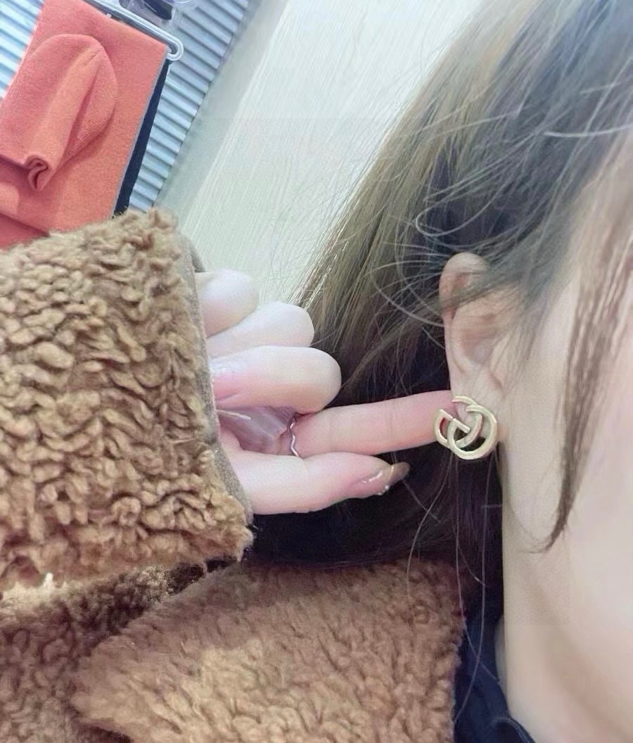 图片[4]-P80 Gucci 古驰 耳钉  高端 打造 美到哭因为是限量版你根本无法在店内看到一到真的bling 这一组简直不要太震撼不要太完美赞呆了-高仿包包