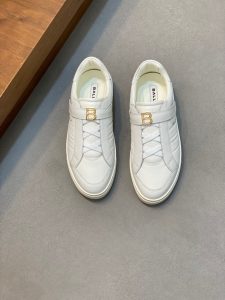 P960 BALLY RAISE casual sneakers High craftsmanship details Imported cowhide leather + lychee grain Magic appliqué Bally special for the latest light gold activity B buckle Using a slim and light original flavor Spiral stripe anti-slip rubber outsole soft toughness the more through the comfortable Side brand stripe with three-dimensional letter logo leading counter models Size 39 40 41 42 43 44-High-fashion bag
