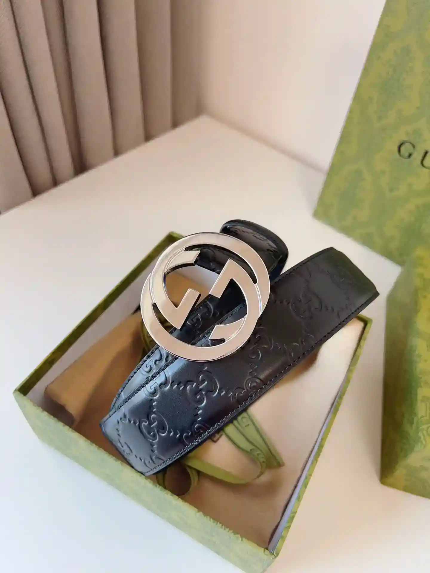 GUCCI interlocking double G buckle belt using hot embossing technology Gucci Signature leather refined and made of touch thick printing pattern clear and distinct fashion classic versatile models; belt width: 4.0cm-high replica bags
