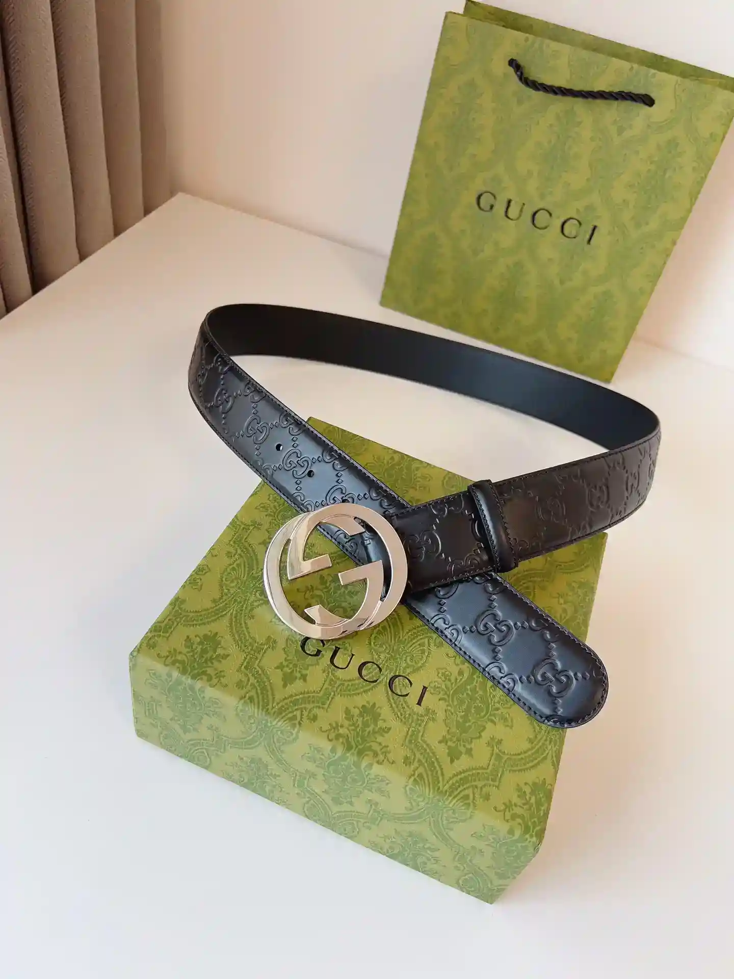 GUCCI interlocking double G buckle belt using hot embossing technology Gucci Signature leather refined and made of touch thick printing pattern clear and distinct fashion classic versatile models; belt width: 4.0cm-high replica bags