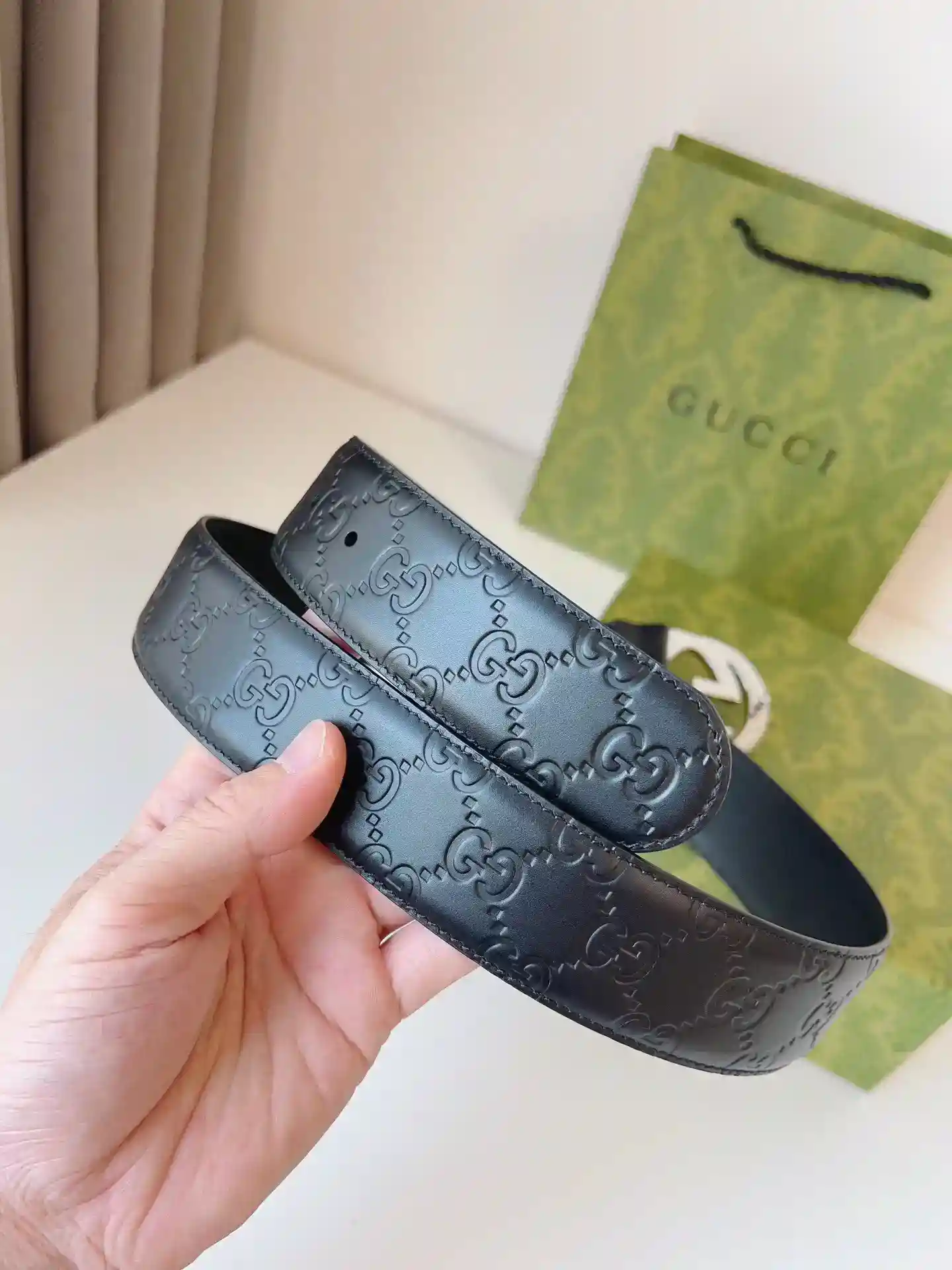 GUCCI interlocking double G buckle belt using hot embossing technology Gucci Signature leather refined and made of touch thick printing pattern clear and distinct fashion classic versatile models; belt width: 4.0cm-high replica bags