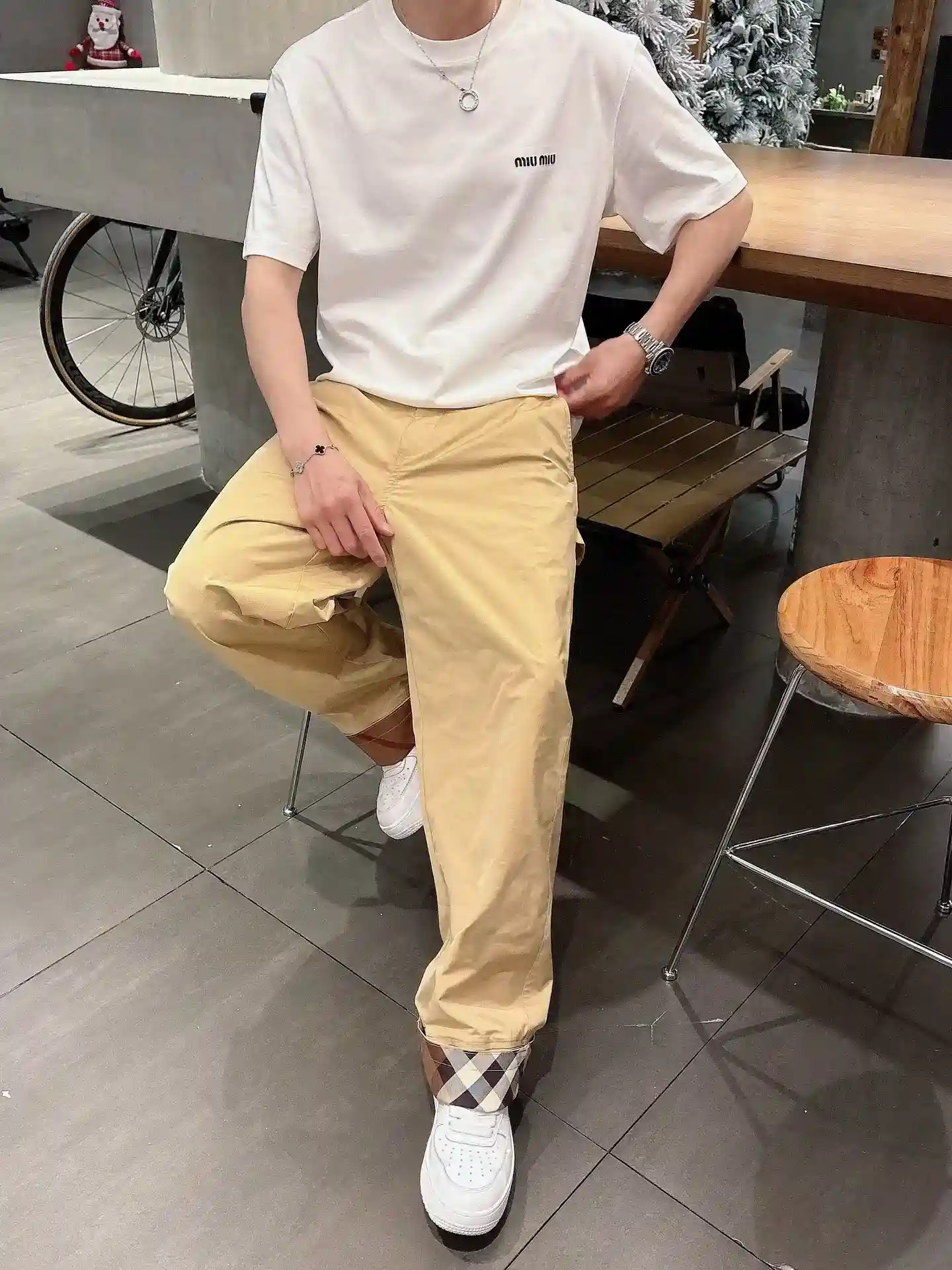 Picture [11]-p700 Burberry Men's Boutique Casual Pants 👍 top fabrics casual pants the most upper body version of the unbeatable positive! Absolutely can close your eyes to collect a This pants is very versatile elastic waist, daily work Outdoor sports can be worn is the perfect combination of fashion and leisure and outdoor sports, so whether you usually wear or outdoor wear is your best choice Extreme comfort and fast sweat is the focus of the highly favored to enhance the wearing comfort for aerobic exercise and cross-country running conditions to wear This is an extremely wide range of application of the running casual pants! This is an extremely versatile pair of running pants that can be worn in a wide range of conditions, so that you can naturally maintain your love of sports in the summer and also wear them in your casual life Size: M-3XL-High Replica Bags